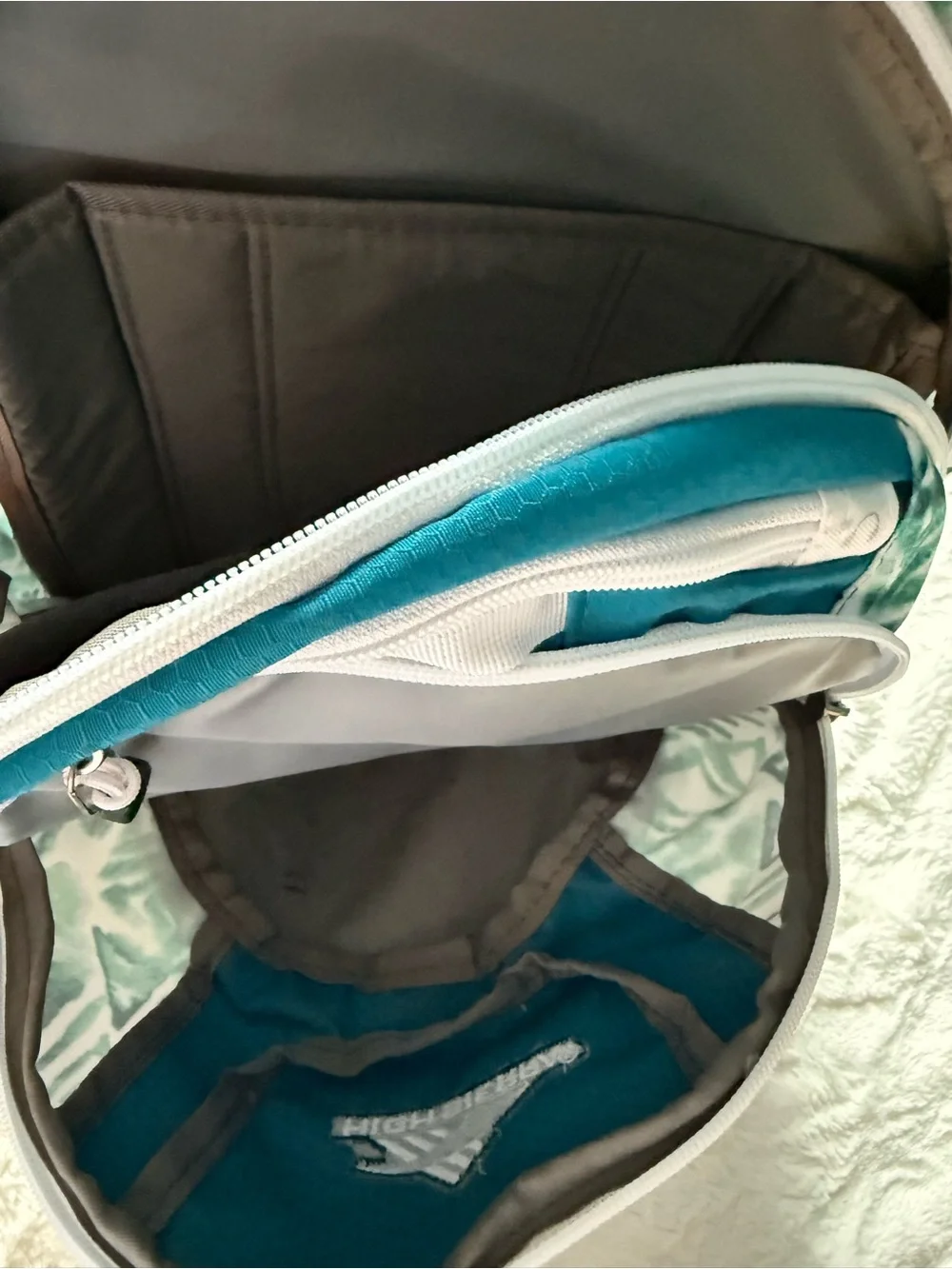 New Hi-Sierra Teal & White Patterned Backpack